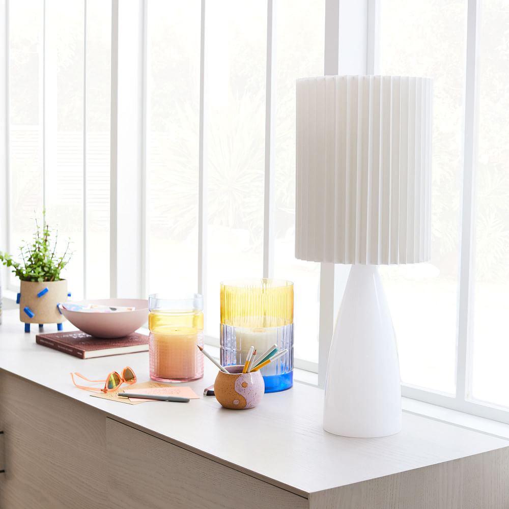 Boko minimalistyczna lampa stołowa z płótna