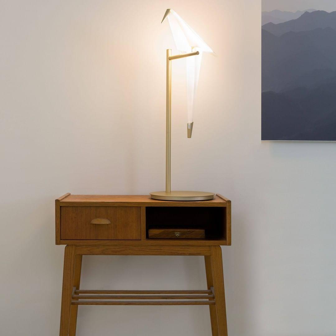 Kaelora nowoczesna lampa stołowa