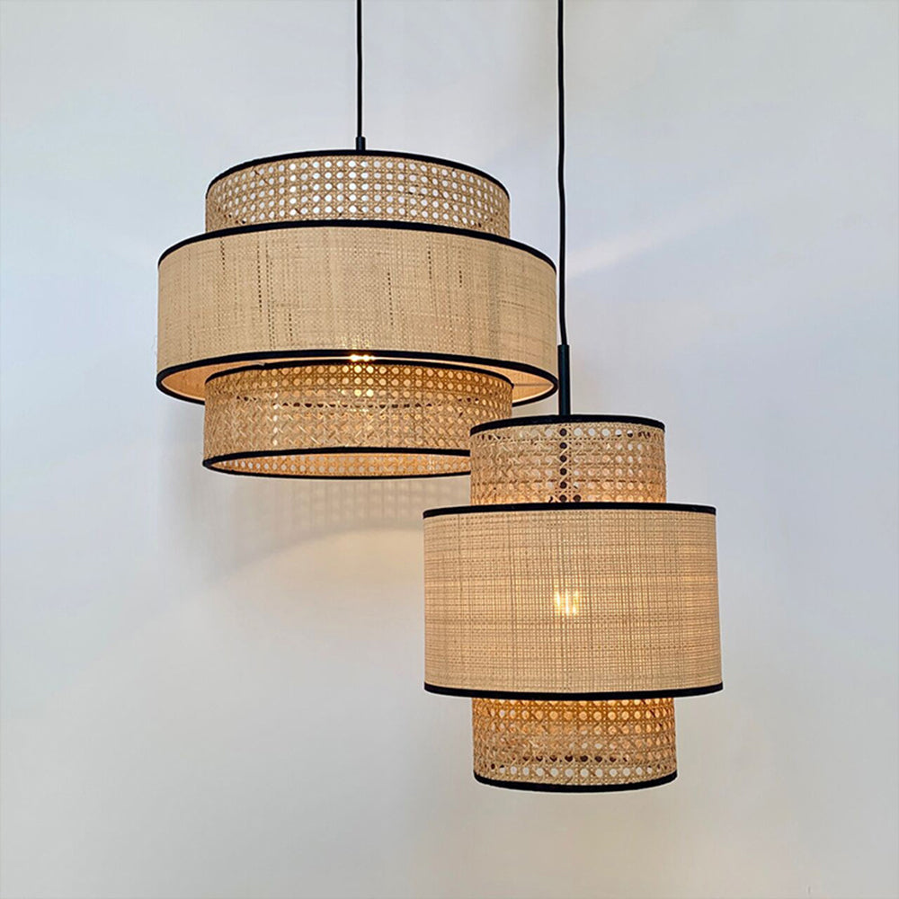 Ritta Wabi Sabi Trójwarstwowa cylindryczna lampa wisząca z rattanu i metalu, drewniana