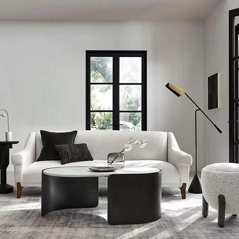 Salgado minimalistyczna lampa stojąca z trójkątną głowicą LED, marmur i metal
