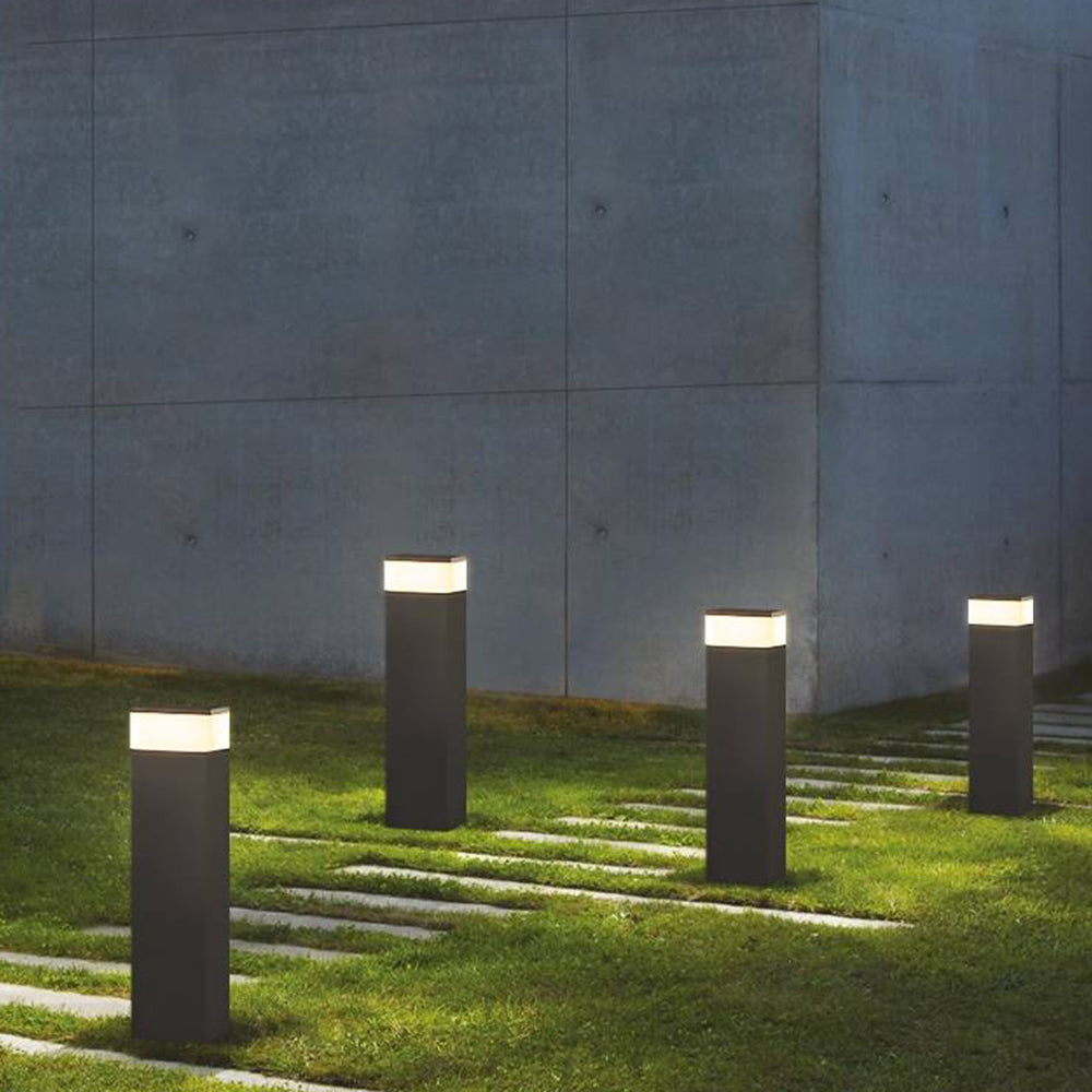 Ray nowoczesna zewnętrzna lampa ścieżkowa z metalu w kształcie prostokąta, czarna