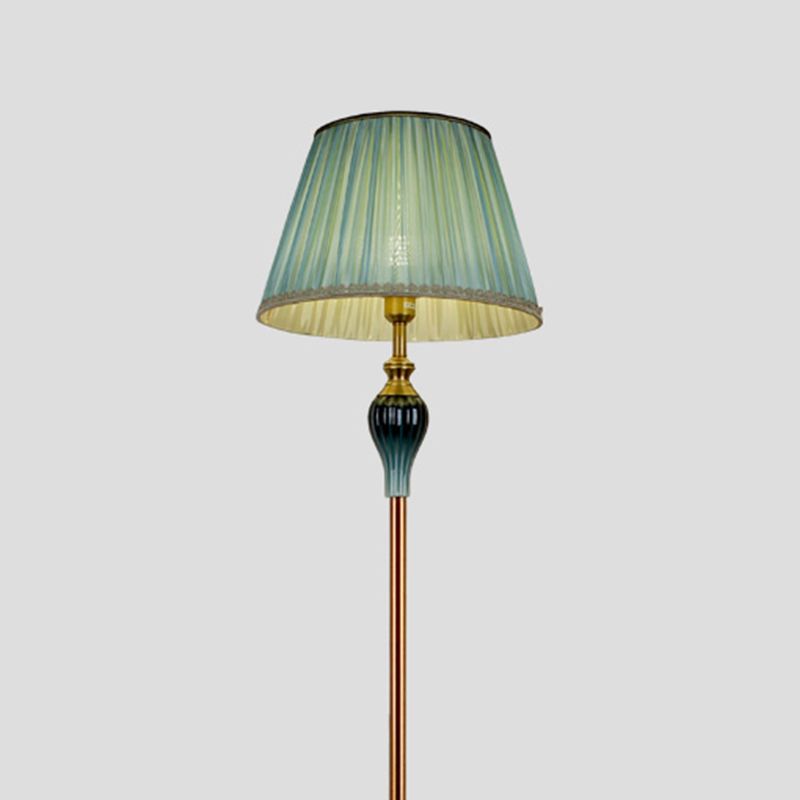 Eryn antyczna lampa stojąca, wielokolorowa, metal/tekstylia, sypialnia