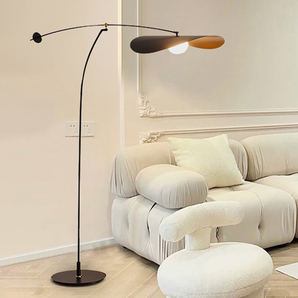 Carins lampa stojąca z metalu