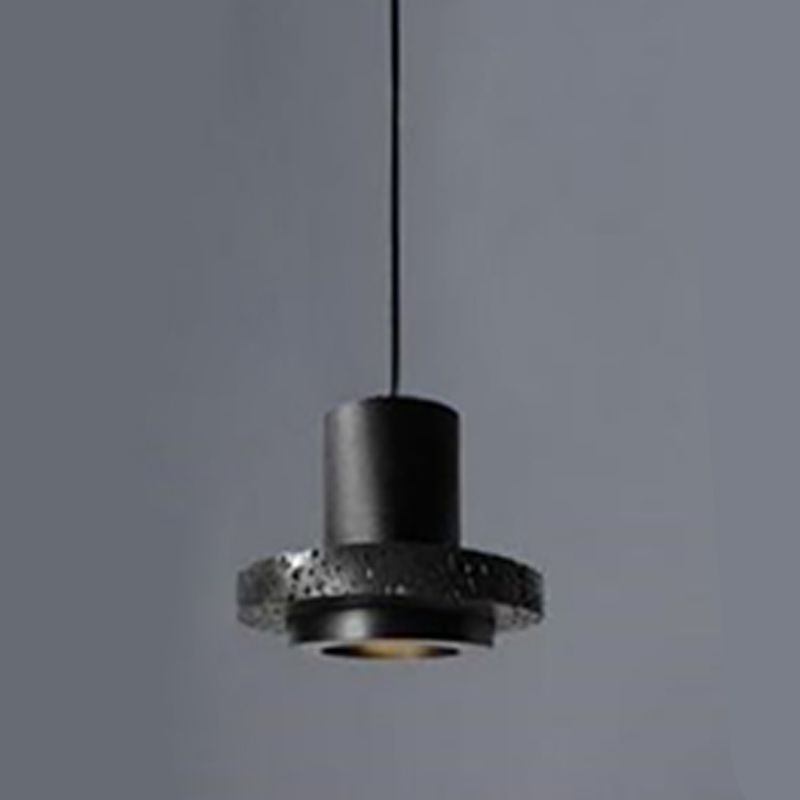 Arisha czarna lampa wisząca w stylu postmodernistycznym