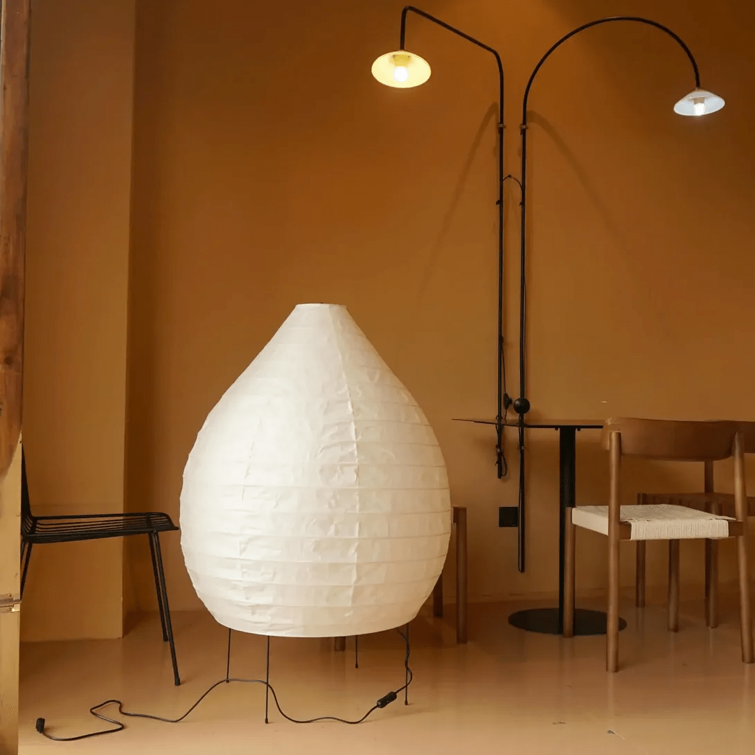 Viraiviella nowoczesna lampa stojąca