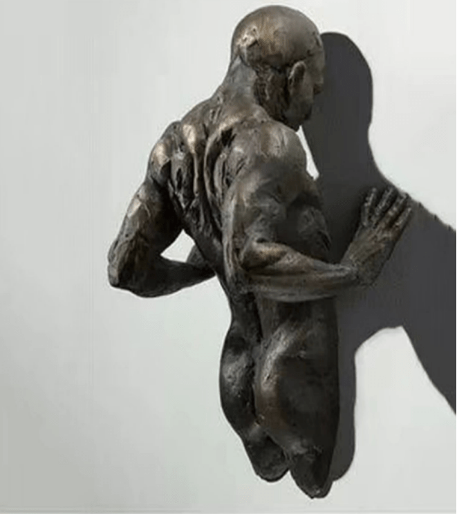 Rzeźba ścienna Morvayne z dynamicznego zbioru Human Sculpture