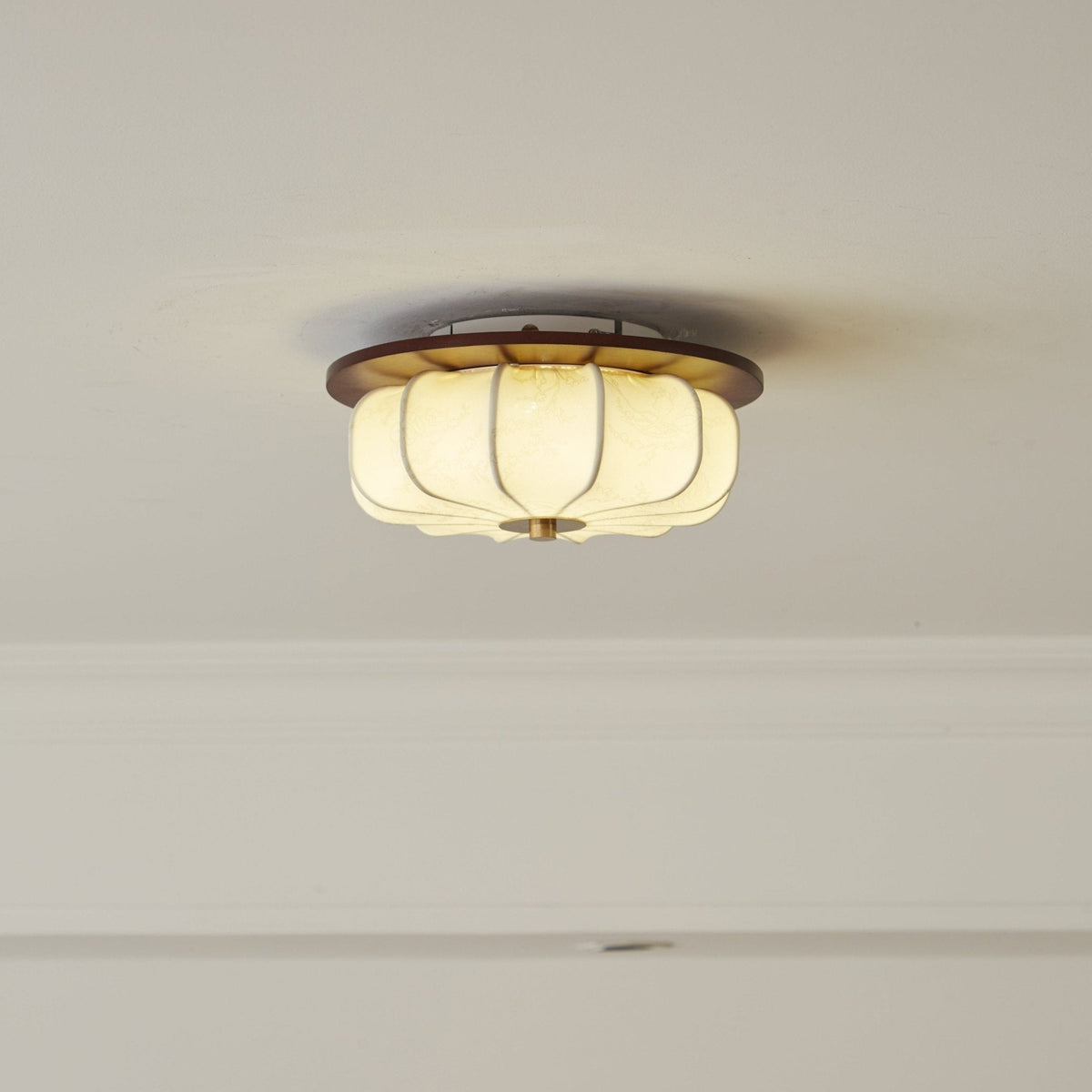 Lampa sufitowa Elowen z płótna