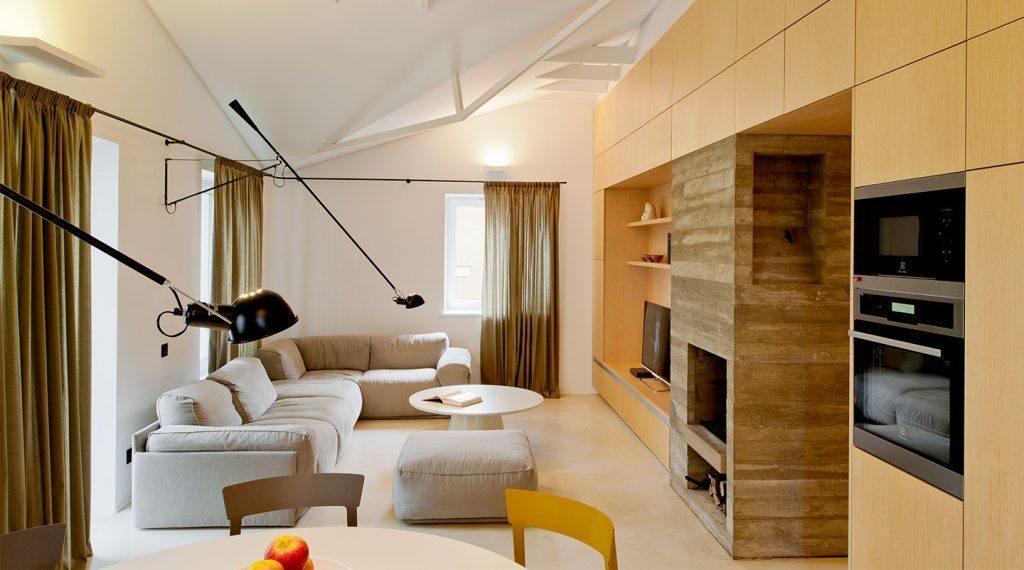 Vellaro regulowana lampa ścienna z długim ramieniem wahadłowym
