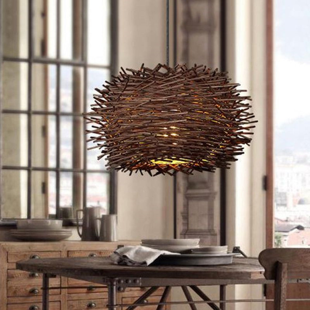 Lampa wisząca Muto z rattanu w kształcie gniazda ptaka, brąz/drewno