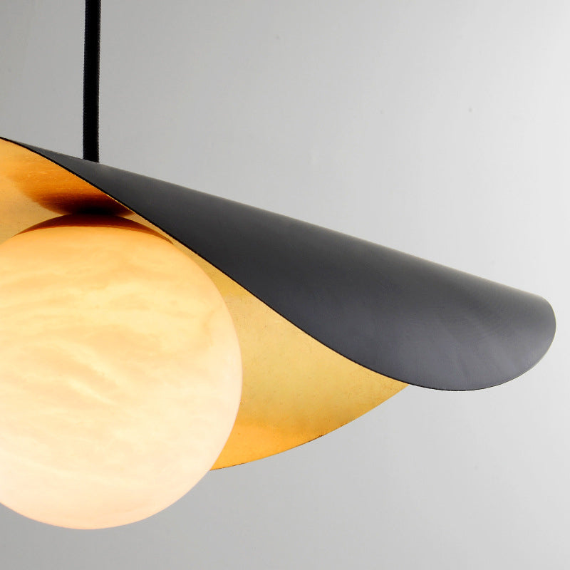 Arisha nowoczesna nordycka minimalistyczna lampa wisząca z metalu/marmuru w kolorze czarnym