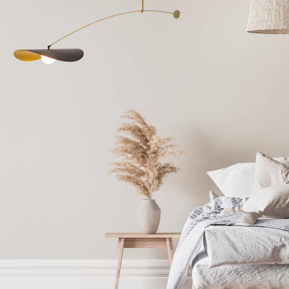 Arisha minimalistyczna lampa wisząca w kształcie liścia lotosu z metalu, czarna/złota