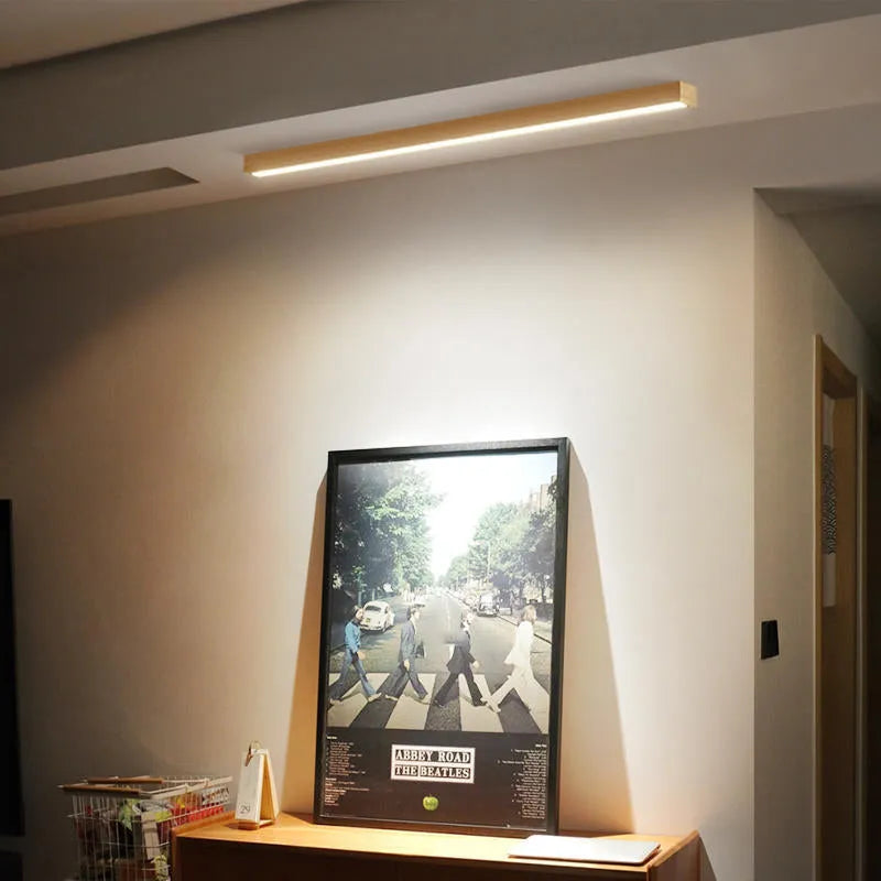 Arisha liniowa lampa sufitowa w stylu minimalistycznym, drewno