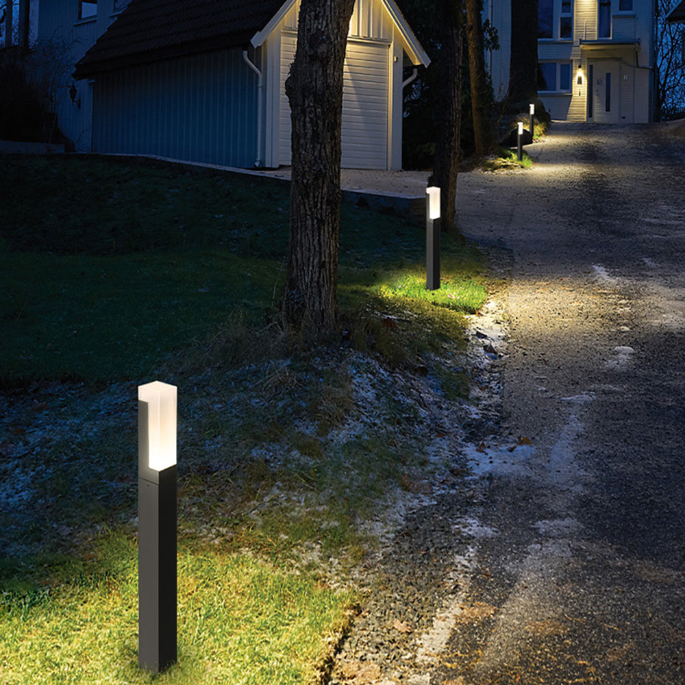 Ray nowoczesna zewnętrzna lampa ścieżkowa ze słonecznym zasilaniem, czarna