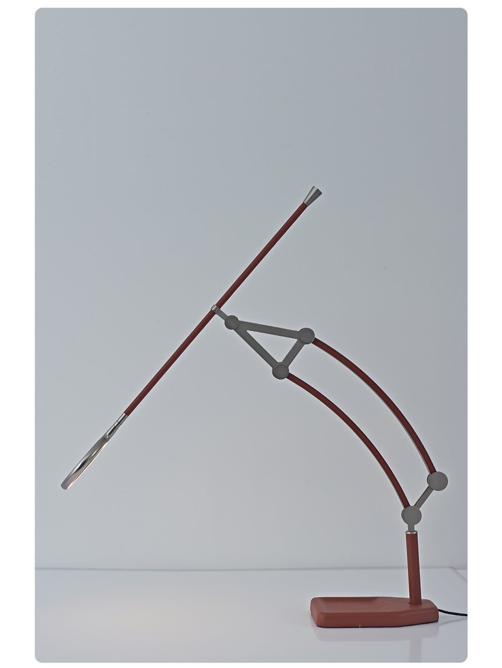 Valombre regulowana lampa stołowa z ruchomą głowicą