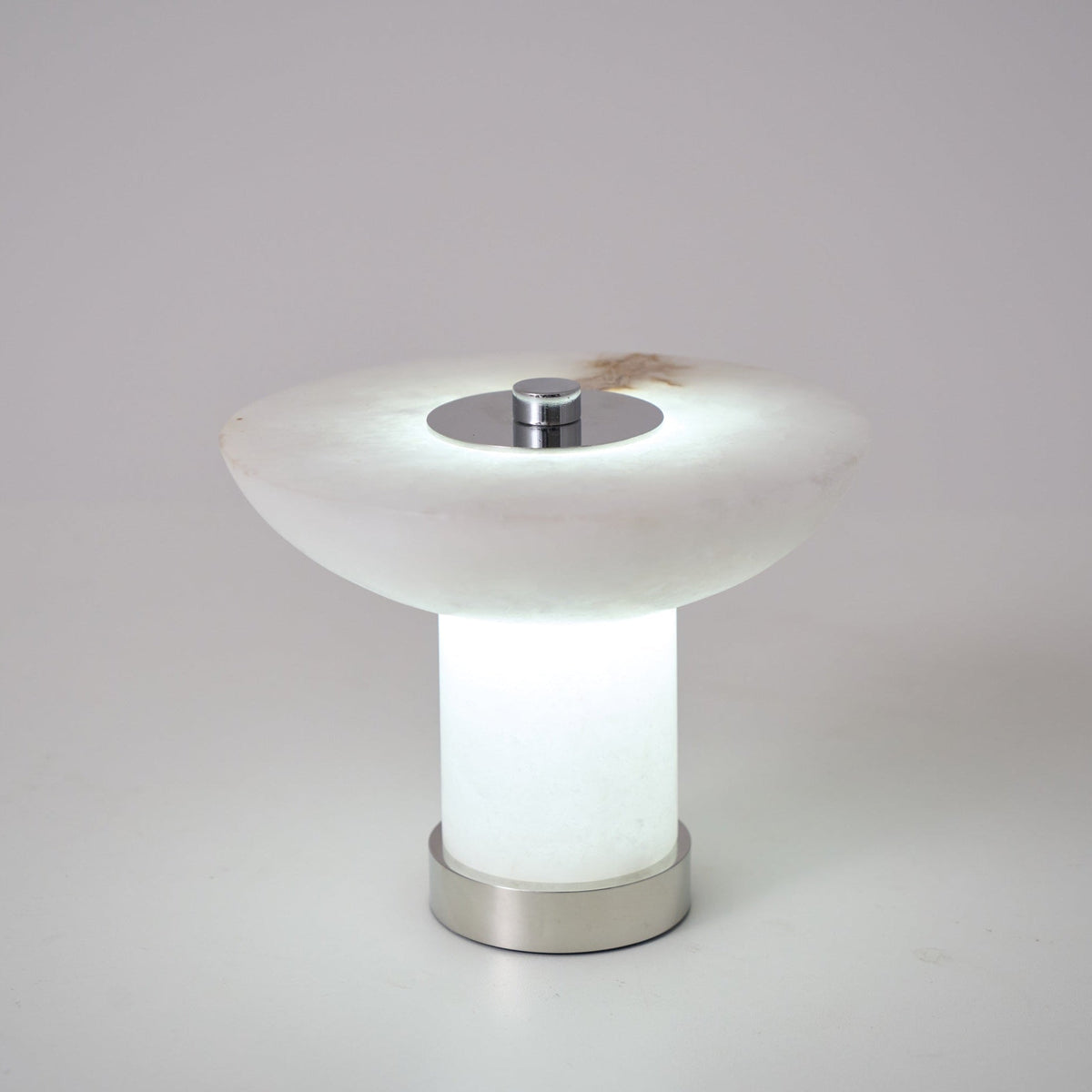 Lampa stołowa Eurnoran w kształcie grzybka z alabastrem