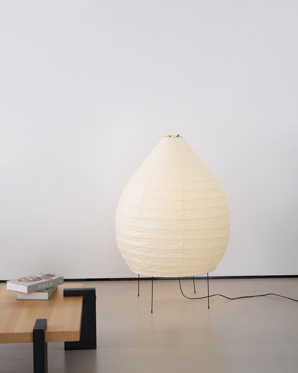 Viraiviella nowoczesna lampa stojąca