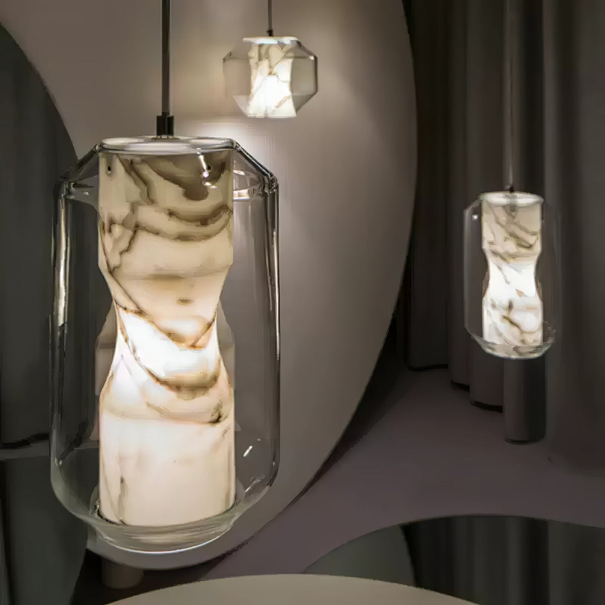 Aveneriella żyrandol Alabaster ze szkła