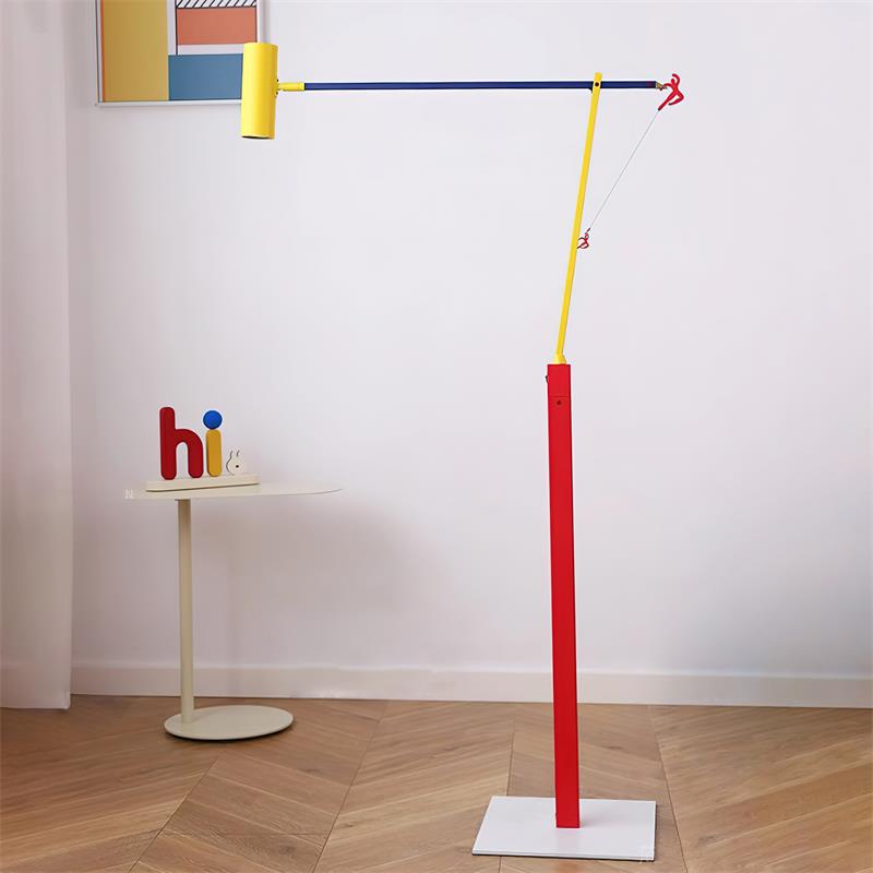 Ura lampa stojąca