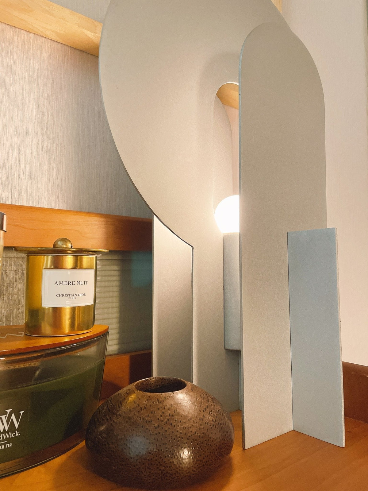 Solvique Arch Marble lampa stołowa