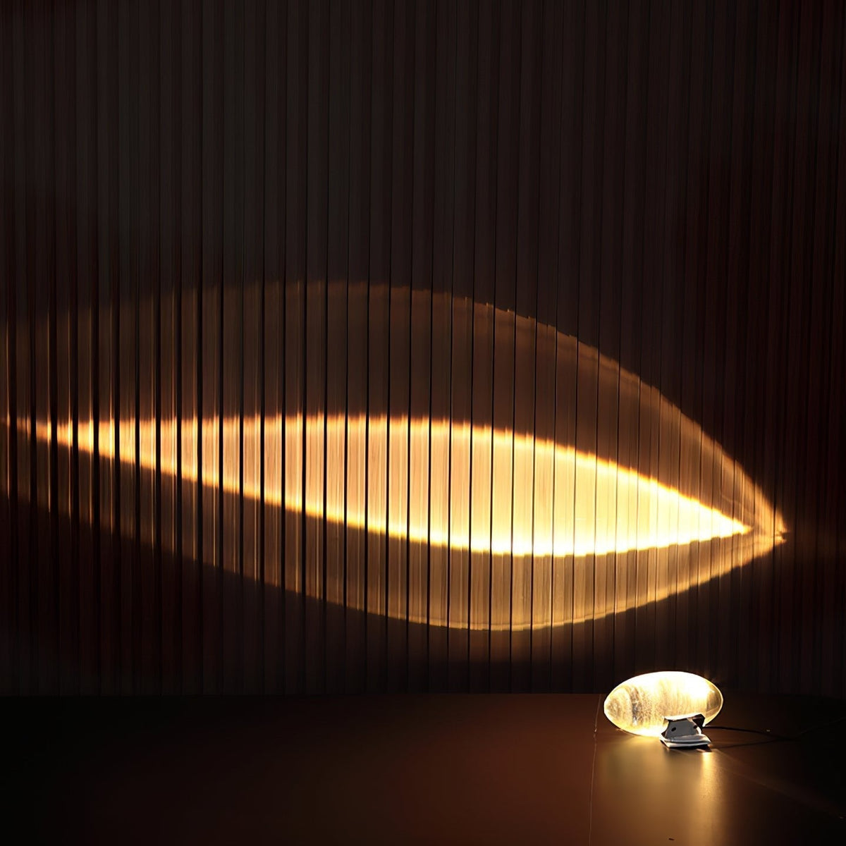 Solarece minimalistyczna lampa stołowa ze szkła