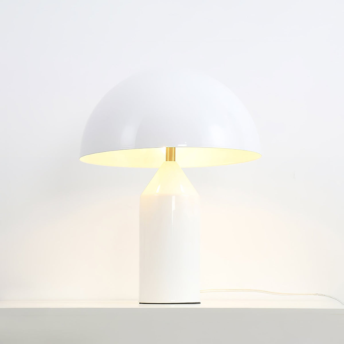 Selisina minimalistyczna lampa stołowa o stylu przemysłowym
