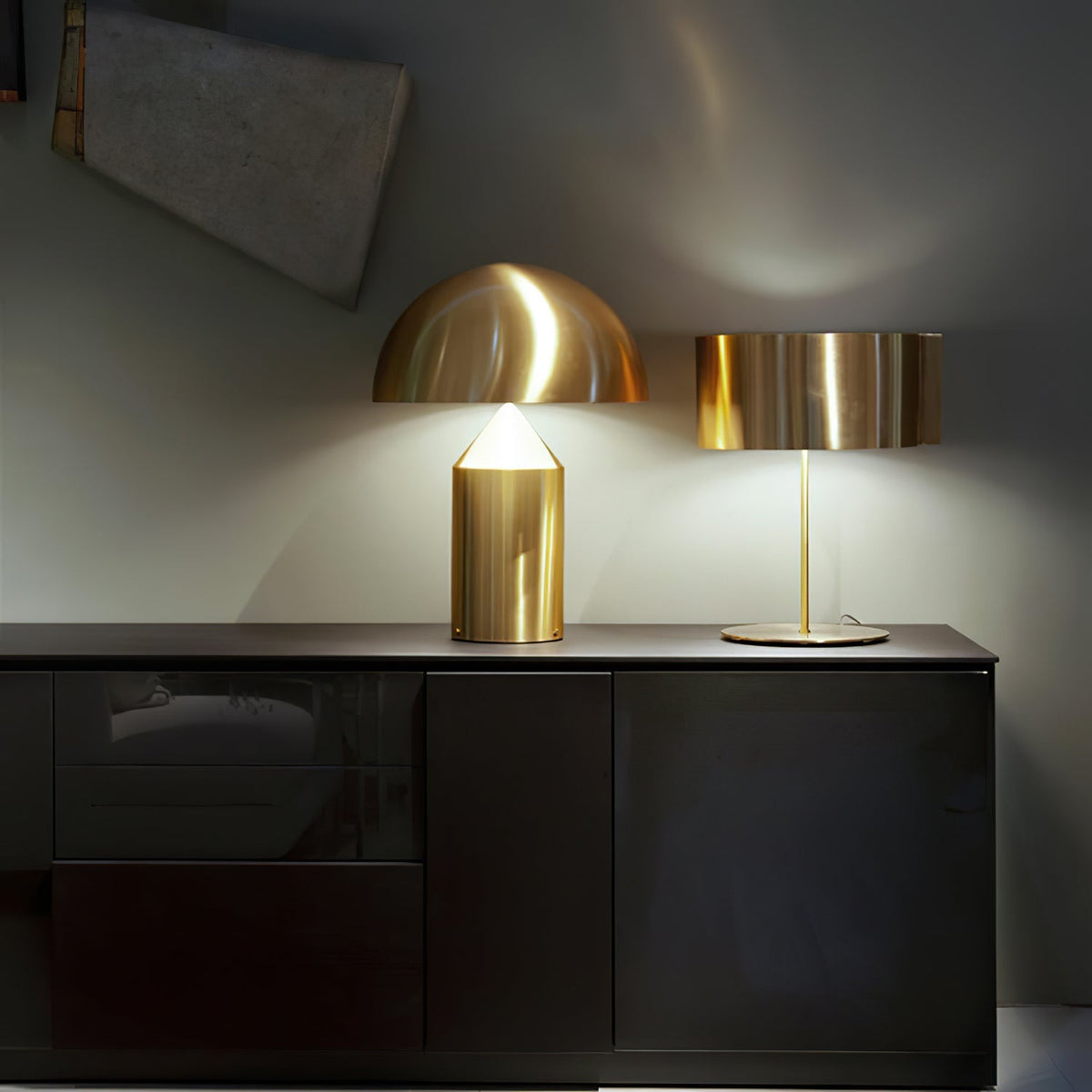Selisina minimalistyczna lampa stołowa o stylu przemysłowym