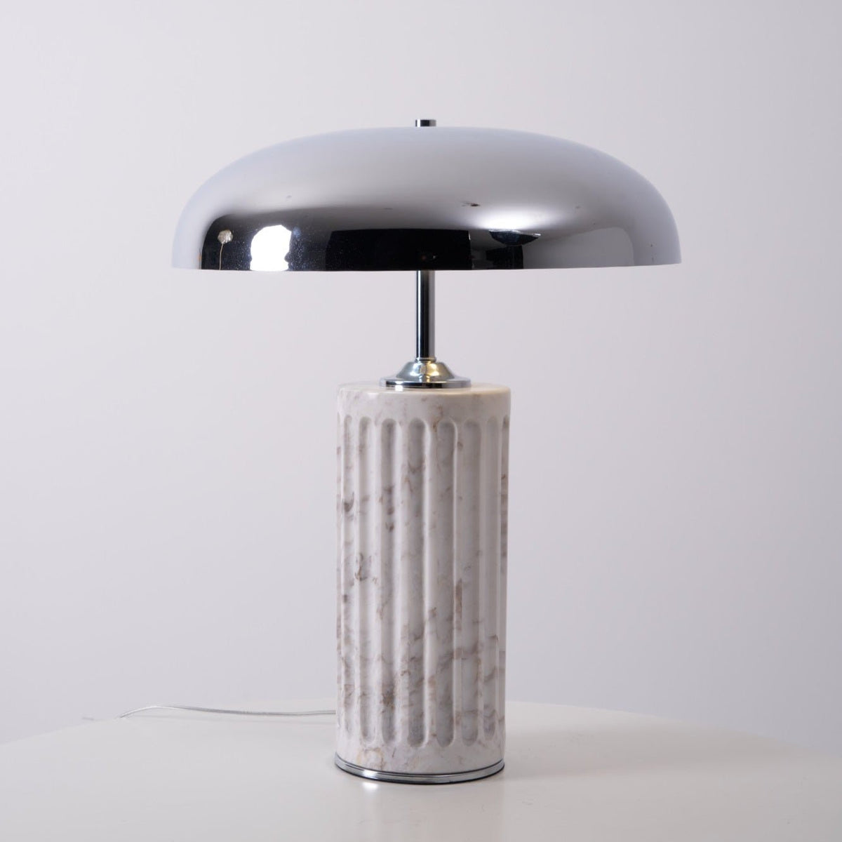 Zenith nowoczesna lampa stołowa z marmuru
