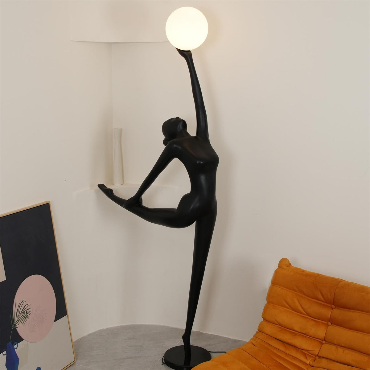 Ballerina lampa stojąca