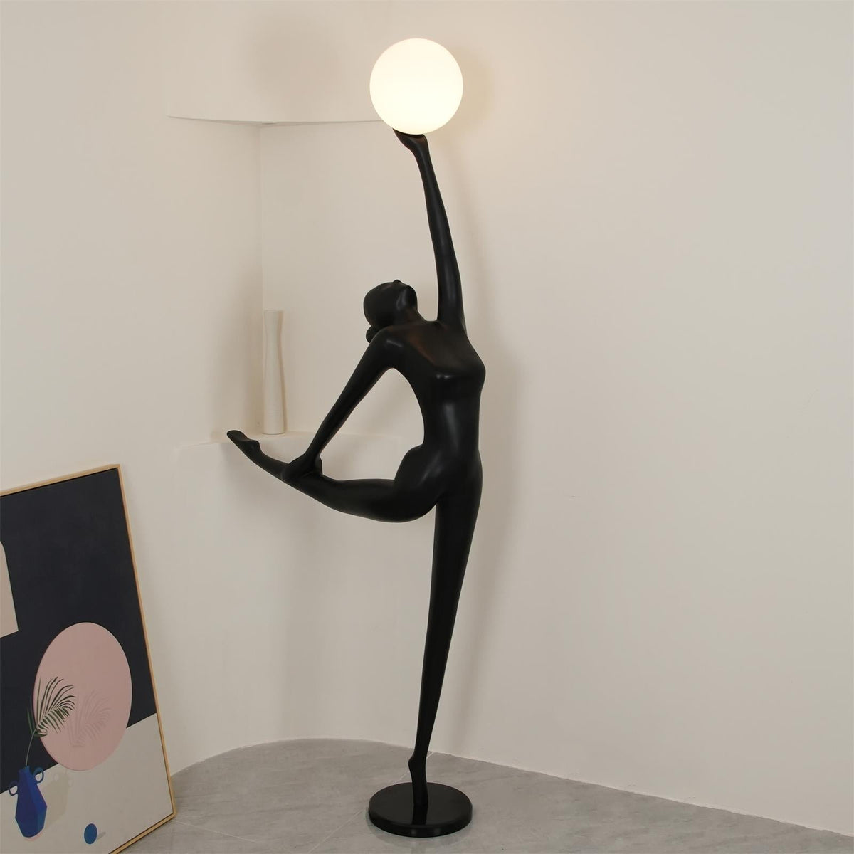 Ballerina lampa stojąca