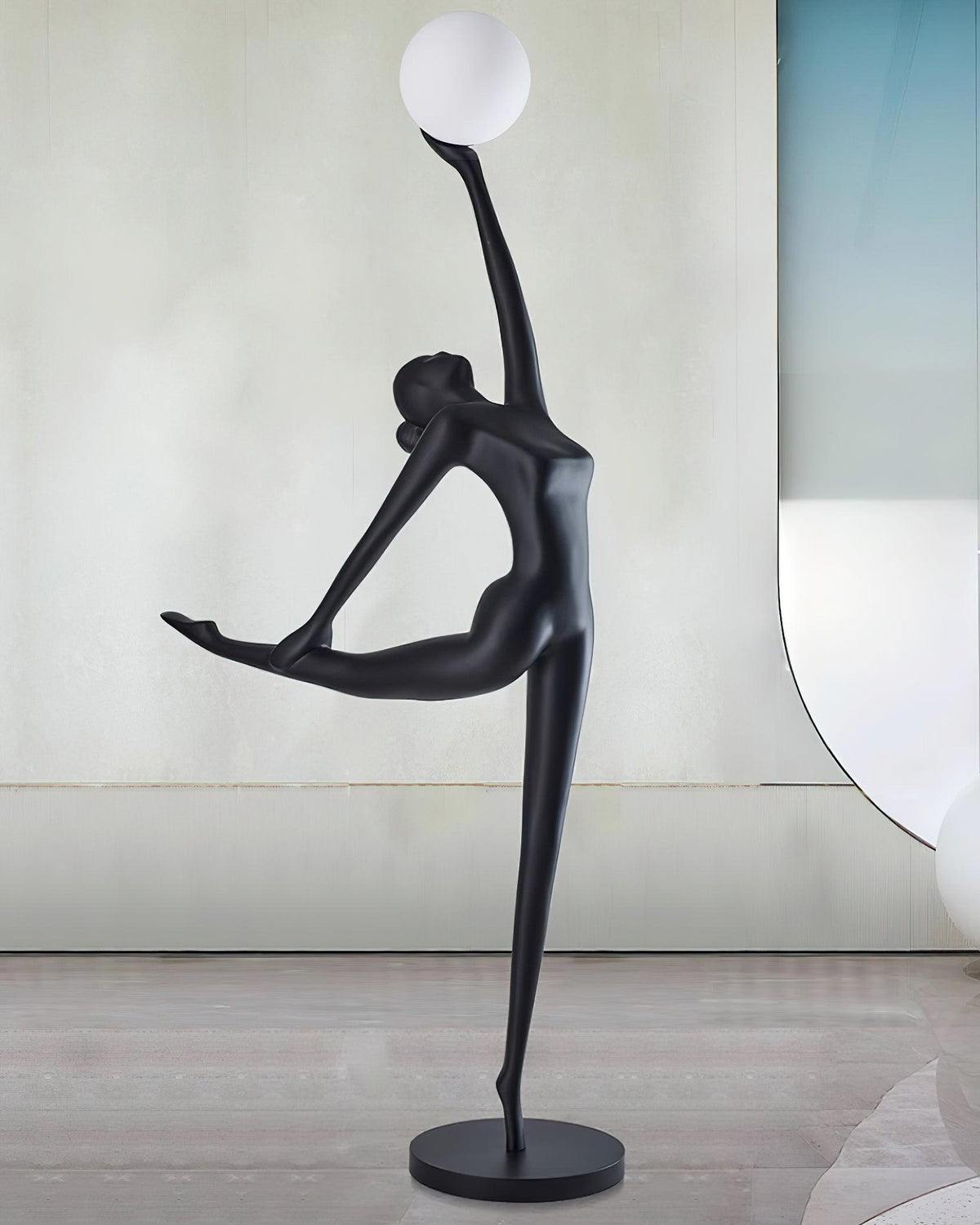 Ballerina lampa stojąca