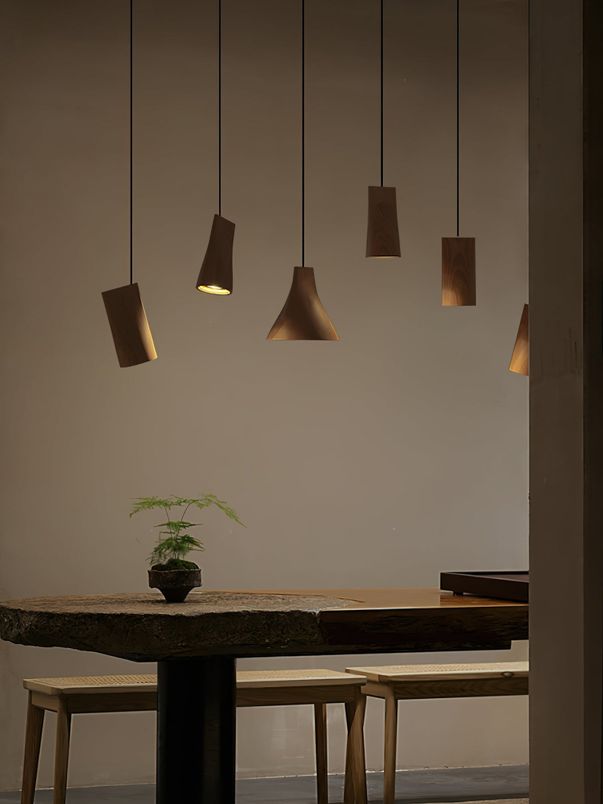Ivarara asymetryczna drewniana lampa wisząca