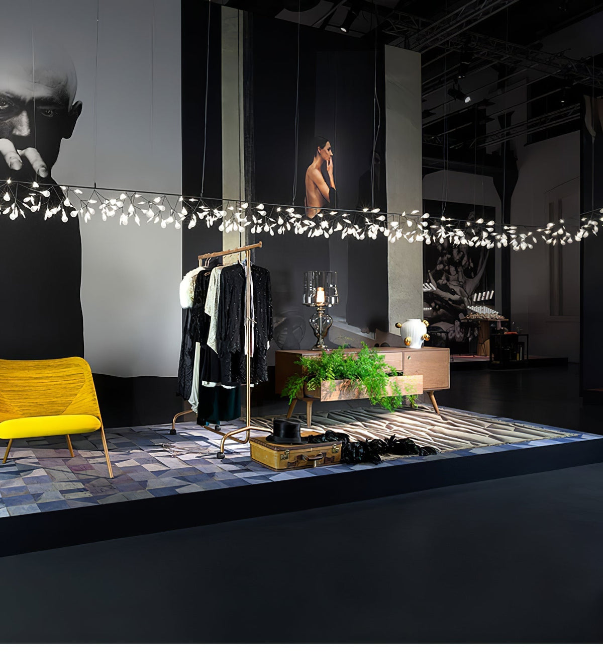 Czarny żyrandol Firefly LED
