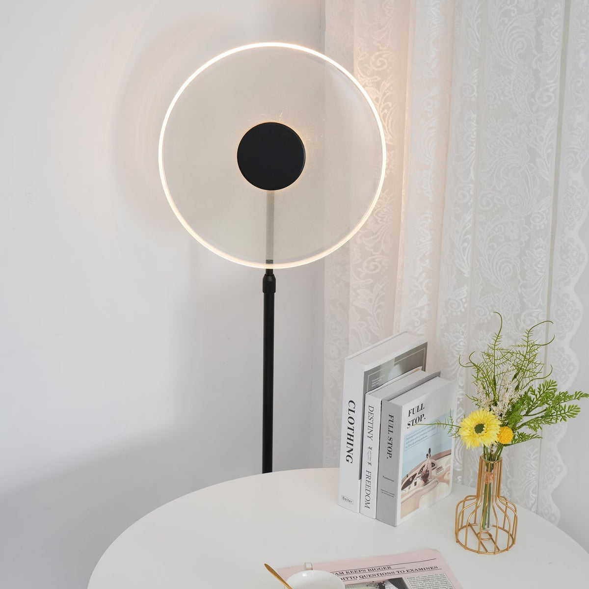 Abir minimalistyczna lampa stojąca