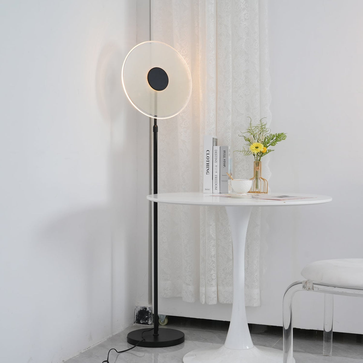 Abir minimalistyczna lampa stojąca