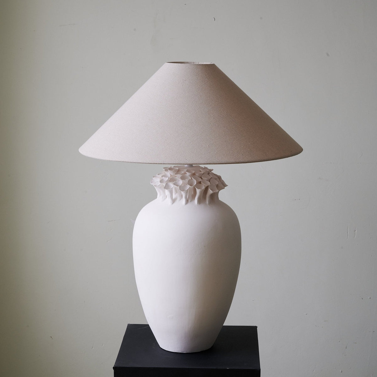 Poppy minimalistyczna lampa stołowa