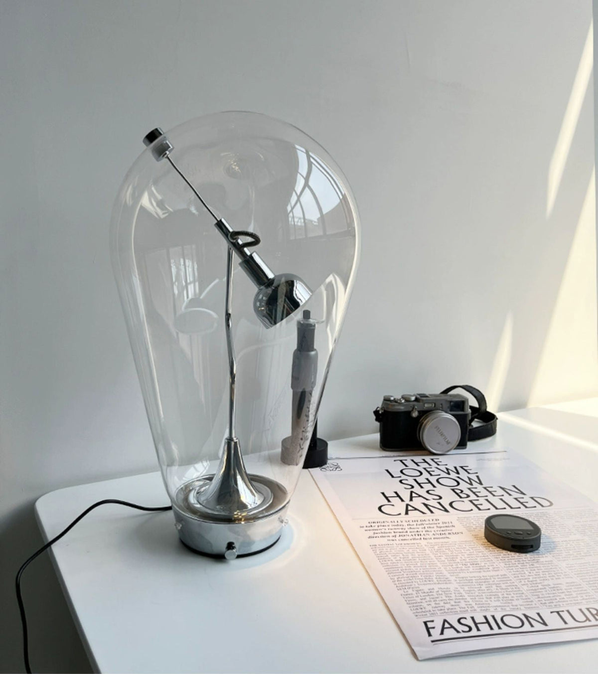 Blow lampa stołowa
