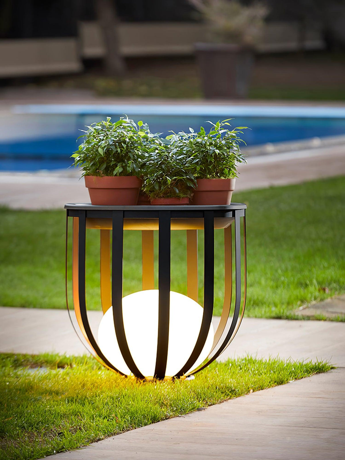 Tera zewnętrzna lampa stojąca z akrylu
