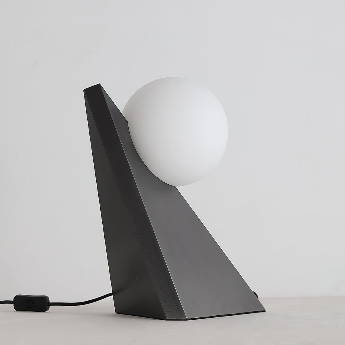 Liorarella lampa stołowa