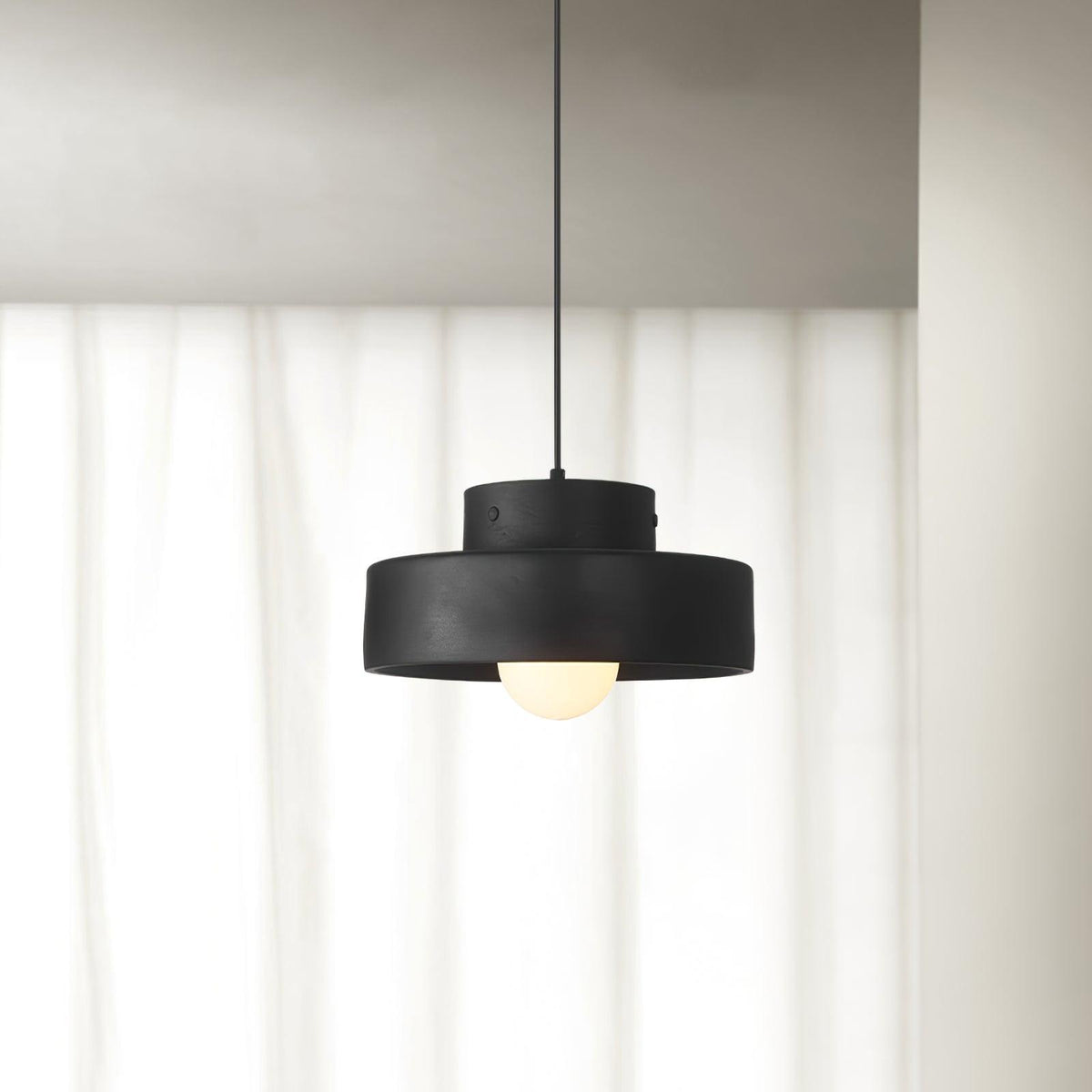 Calen lampa wisząca z podwójnymi warstwami żywicy