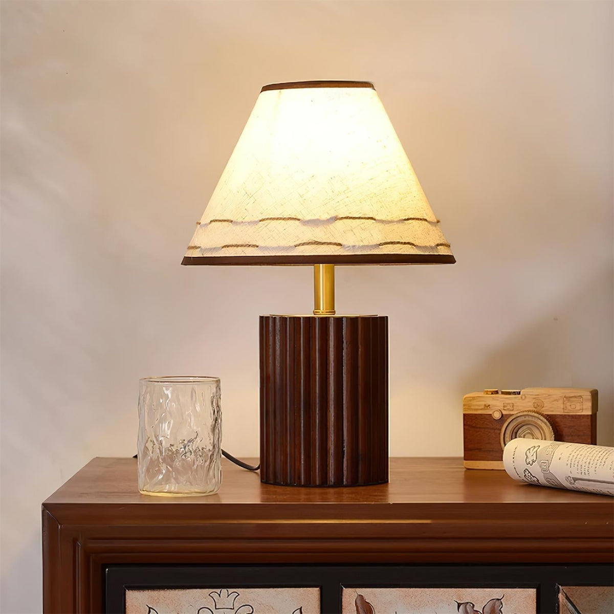 Nororelia lampa stołowa