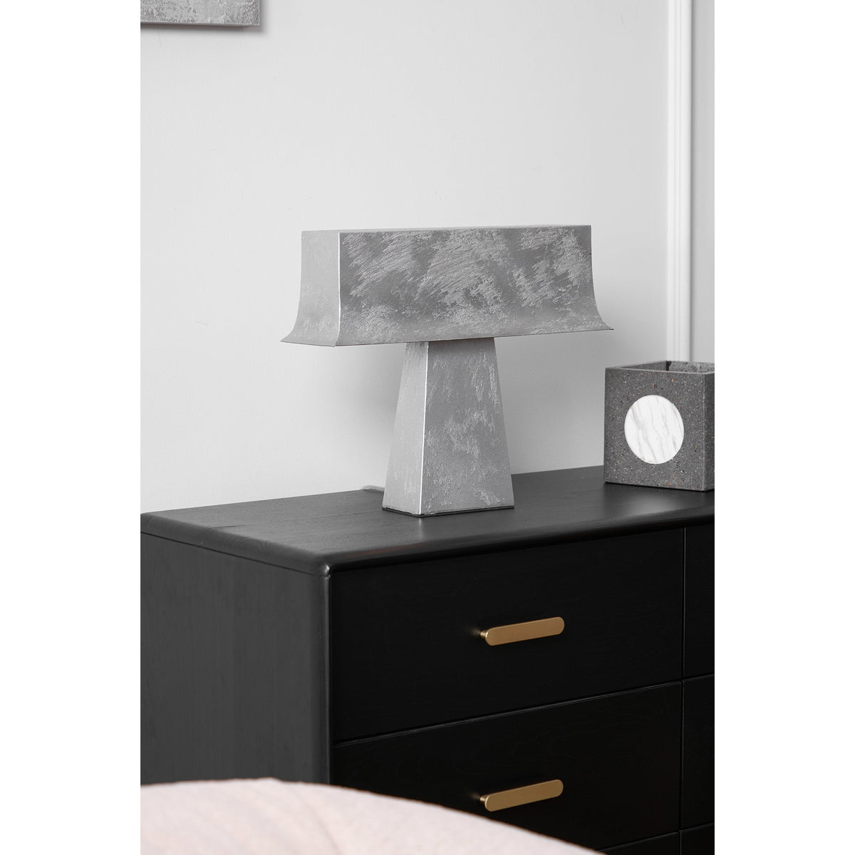 Renuelia lampa stołowa