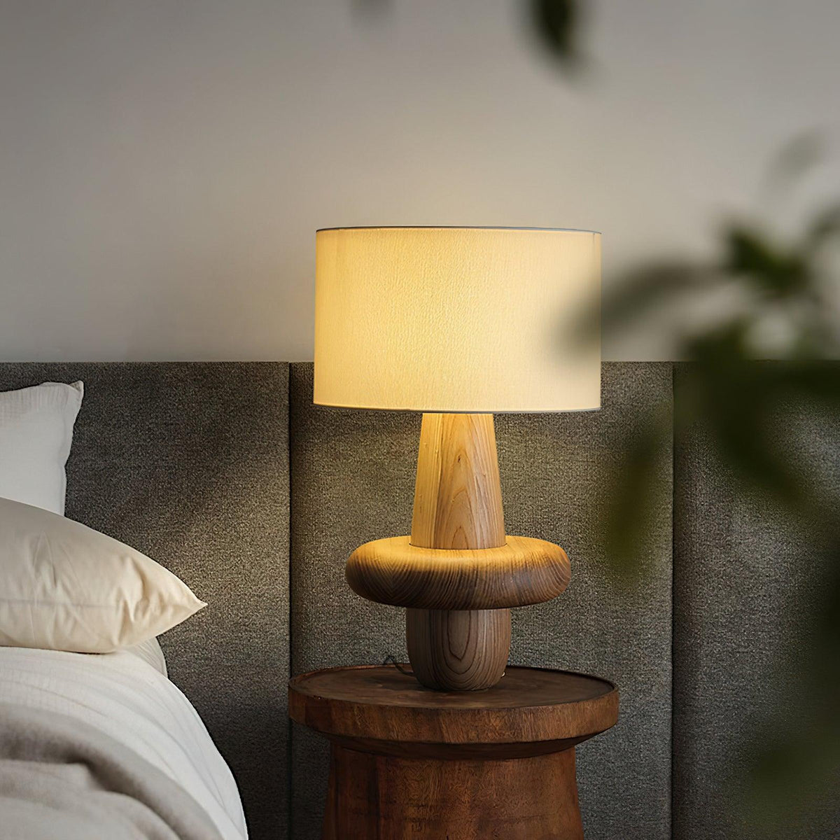 Lampa stołowa minimalistyczna ze szkła