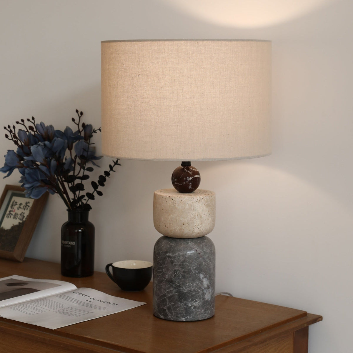 Lampa stołowa Orelisise ze szkła