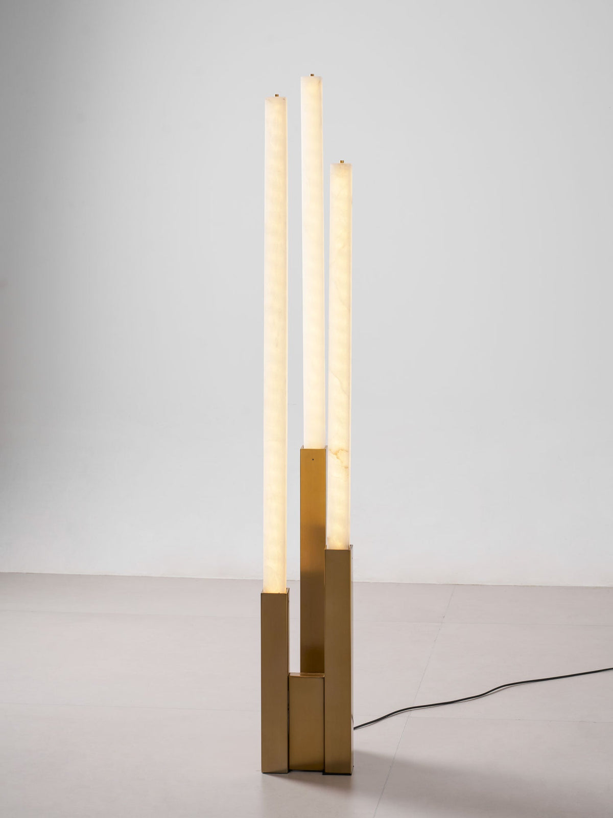 Callisto Alabaster lampa stojąca