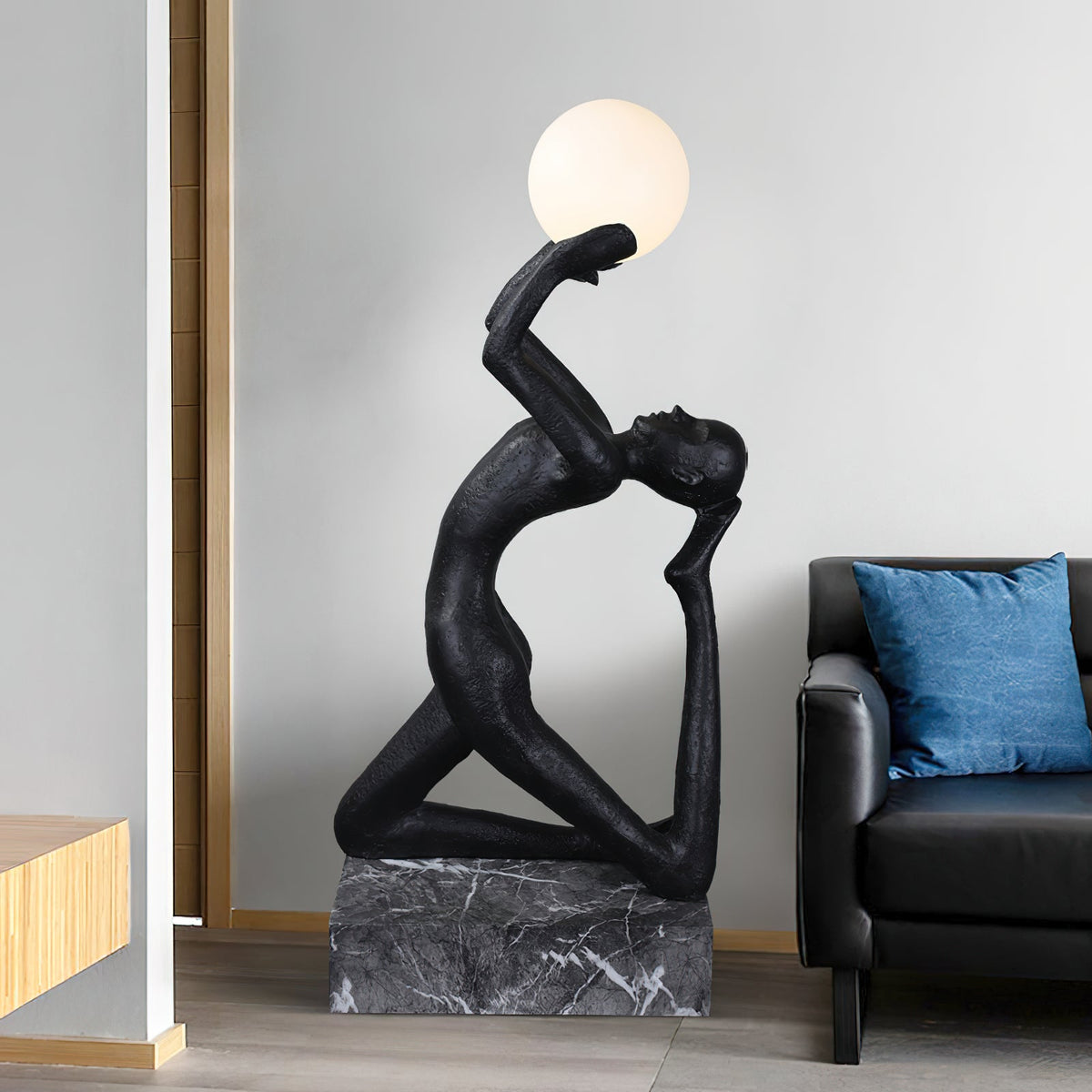 Scode lampa stojąca