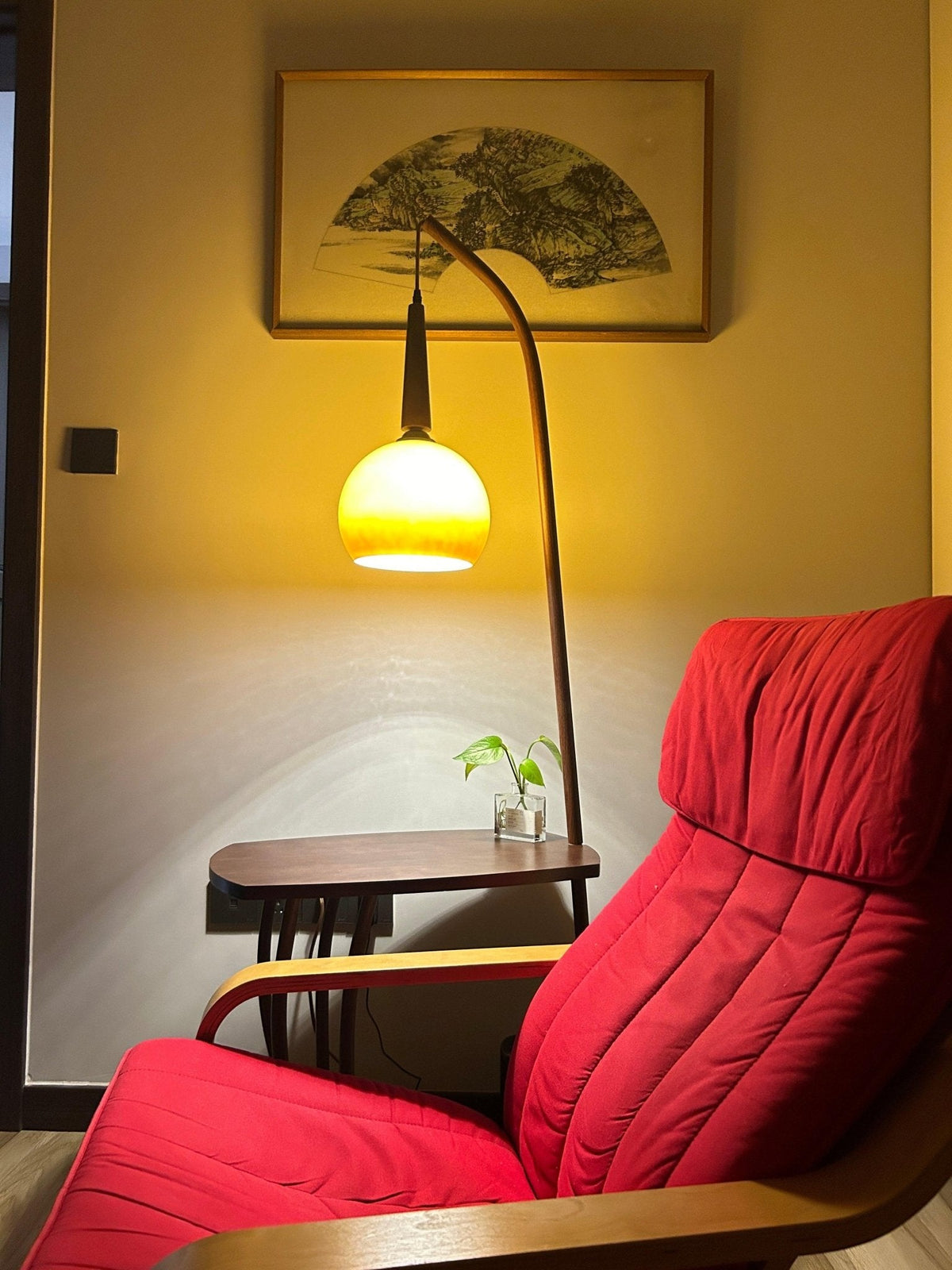 Fior nowoczesna lampa stojąca z drewna