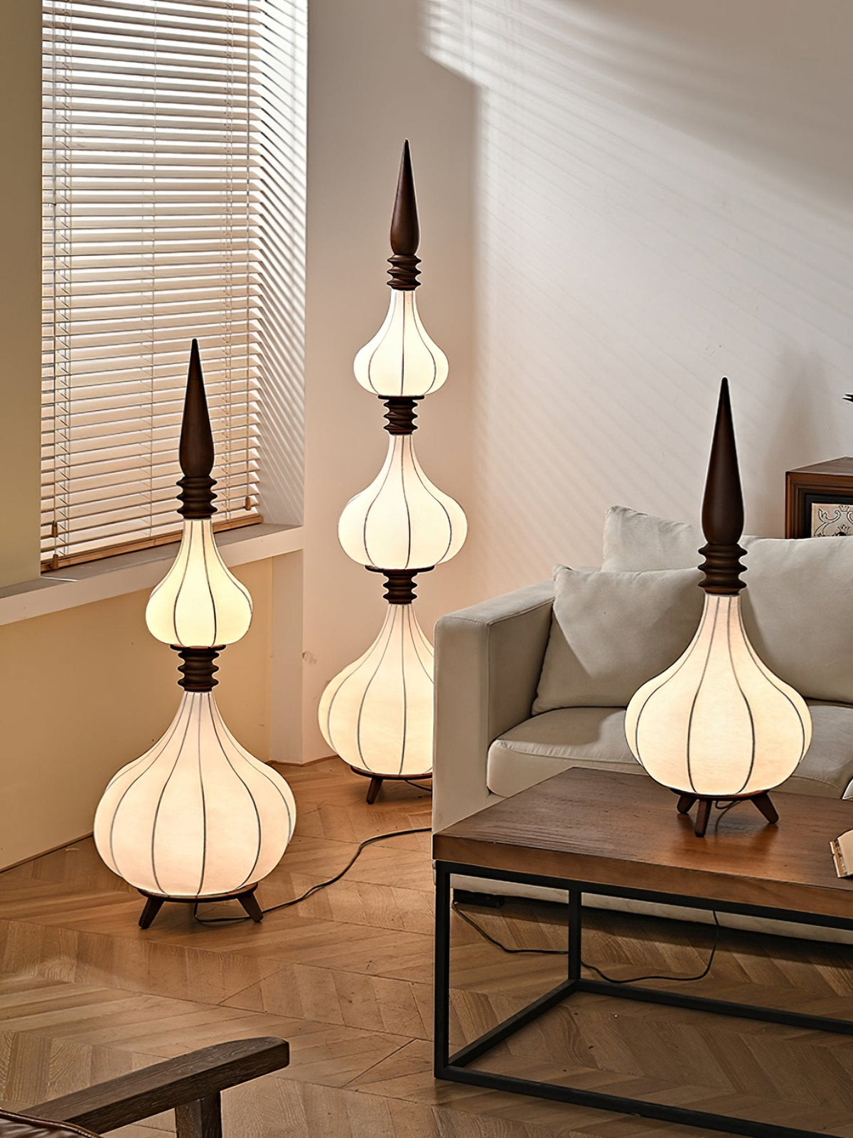 Cetalyra zewnętrzna lampa stojąca ze szkła