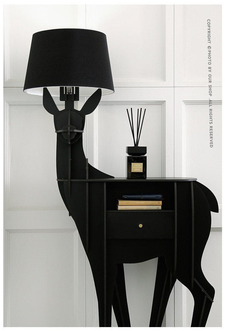 Cervus głęboka lampa stojąca