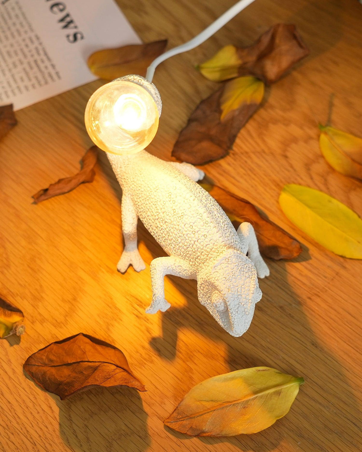 Orelanaya lampa stołowa