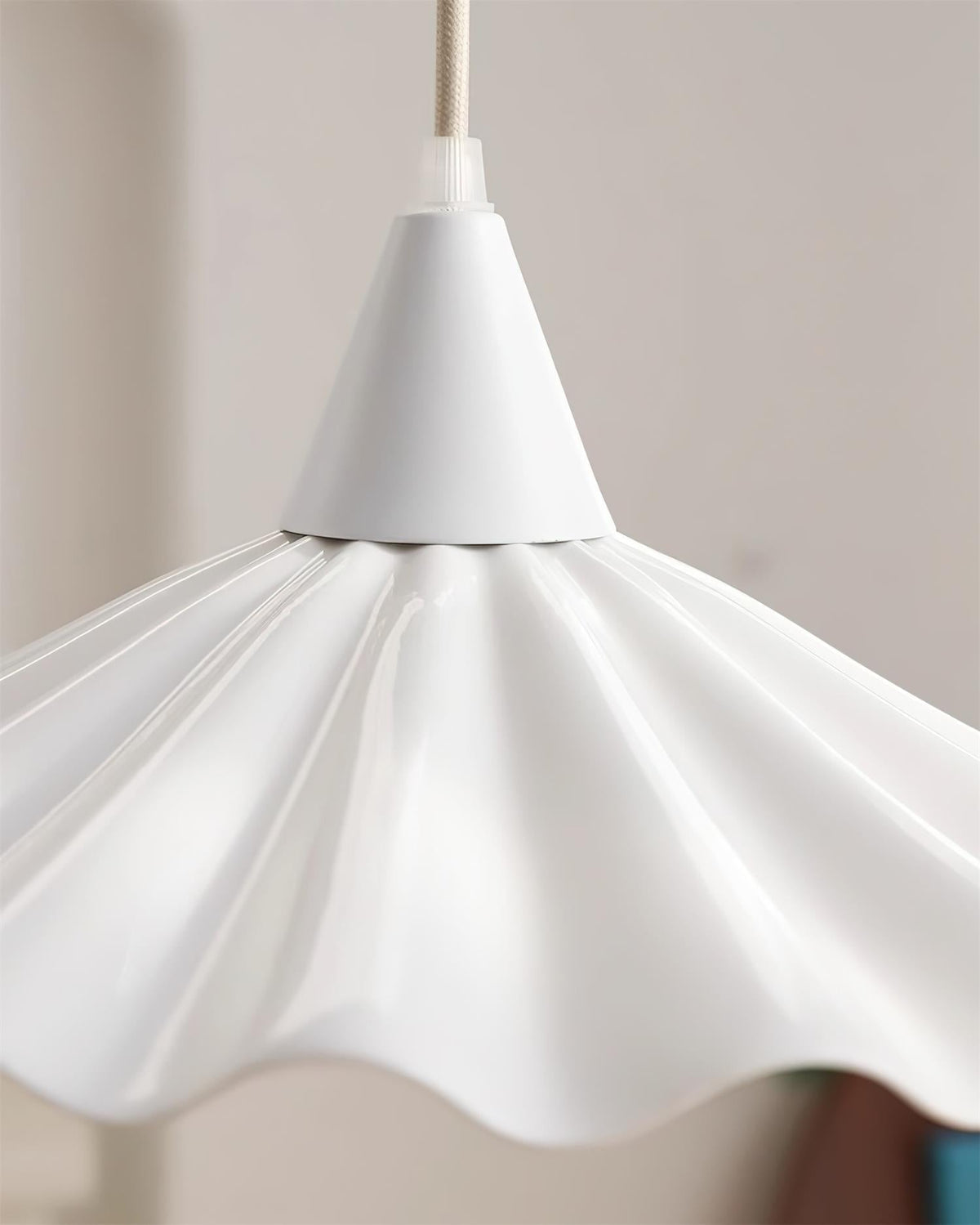 Zavo nowoczesna lampa wisząca z ceramiki w kolorze białym